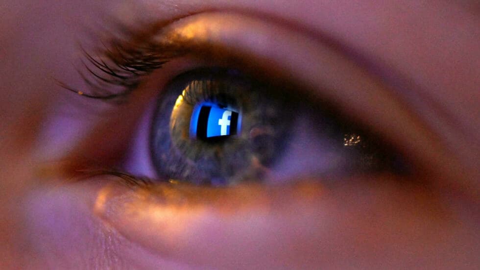フェイスブック、パラレル・デジタル・ワールド「メタバース」構築のために1万人の雇用創出へ