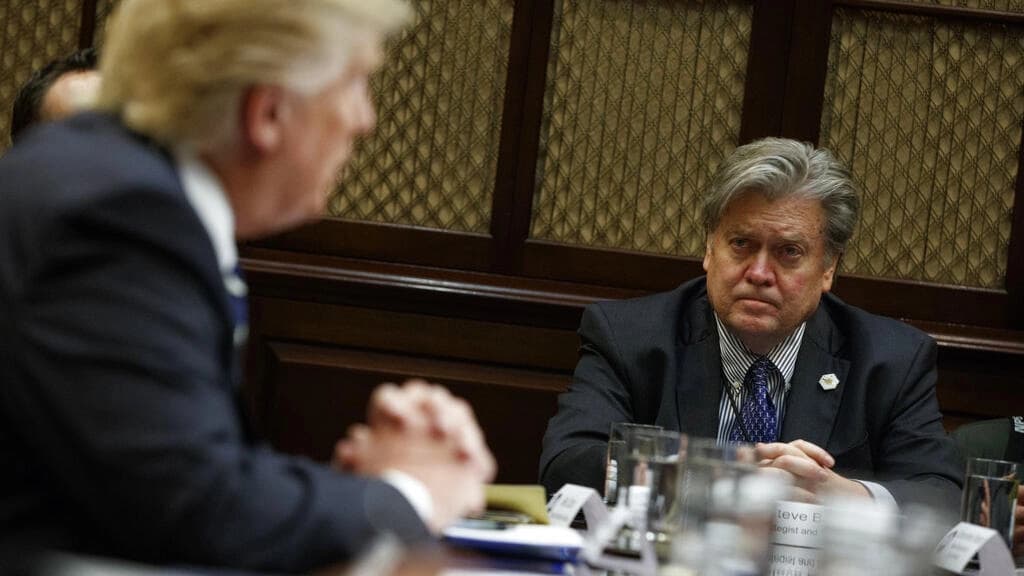 米国:スティーブ・バノン、ドナルド・トランプ大統領の男