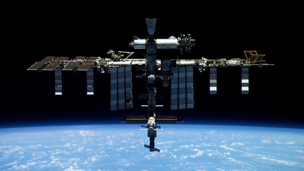 宇宙:アラブ首長国連邦とサウジアラビアはもっと大きく見たい